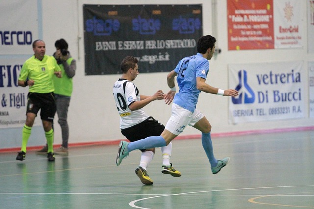 不少球员甚 不少球员甚